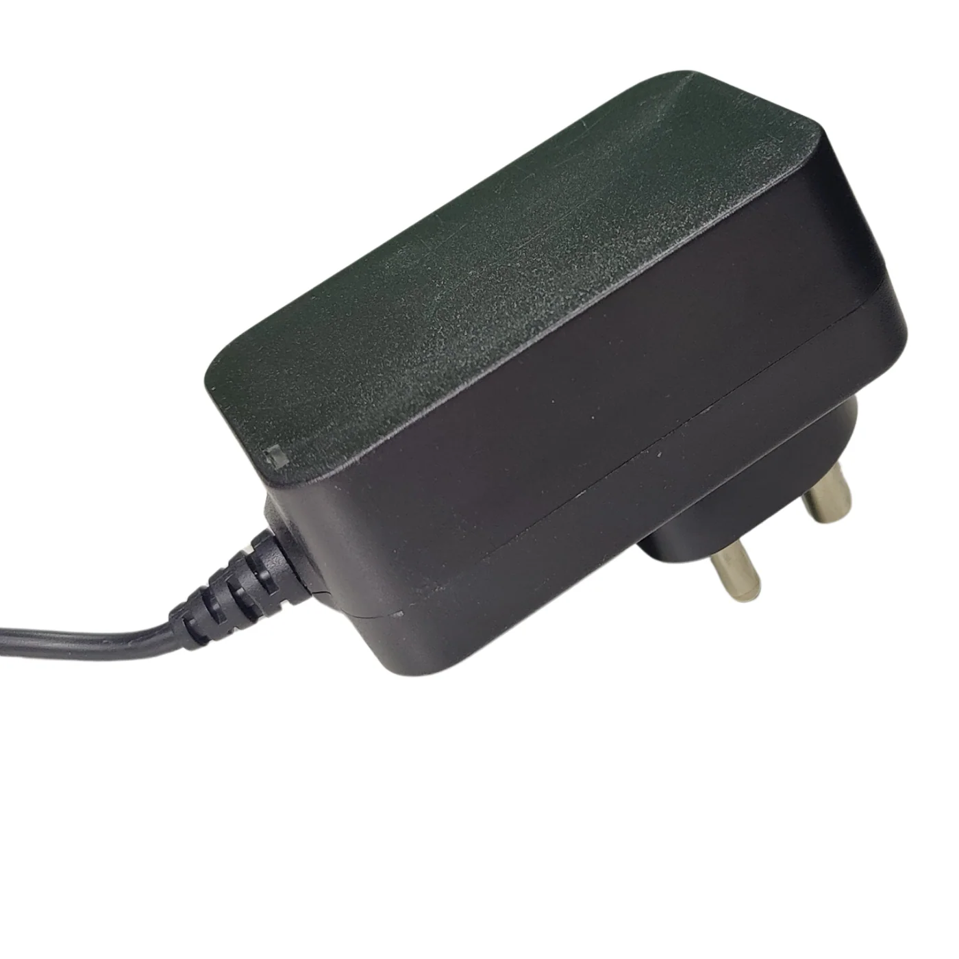 NOVEL 9V 3A SMPS Adapter Industrial Grade 160-240V & 50-60Hz (Black) - Image 3